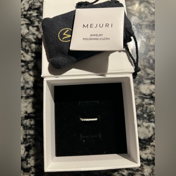 Mejuri Diamond Eternity Band - Picture 6 of 7